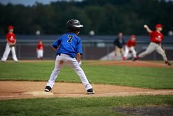 Jugadores de béisbol comunitario